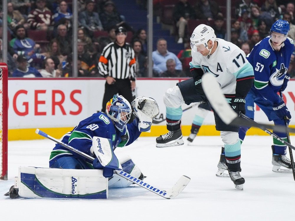 Playoff physicality creeps into crease to impact goaltenders