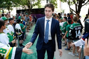 canucks quinn hughes