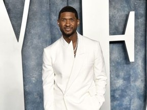 Usher arrives at the Vanity Fair Oscar Party on Sunday, March 12, 2023, at the Wallis Annenberg Center for the Performing Arts in Beverly Hills, Calif.