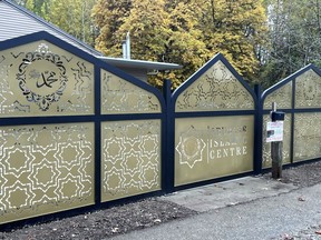 A new fence and gate has been installed in front of Surrey's Abu Bakr mosque.
