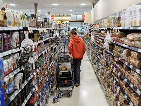 Experts say instead of enticing a foreign grocer to come to Canada, Ottawa should look at ways to support smaller and regional grocery companies to boost competition.