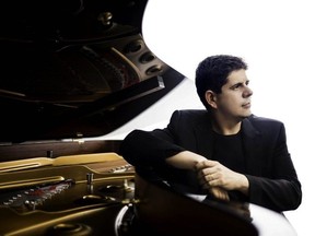 Pianist Javier Perianes, Igor Studio photo