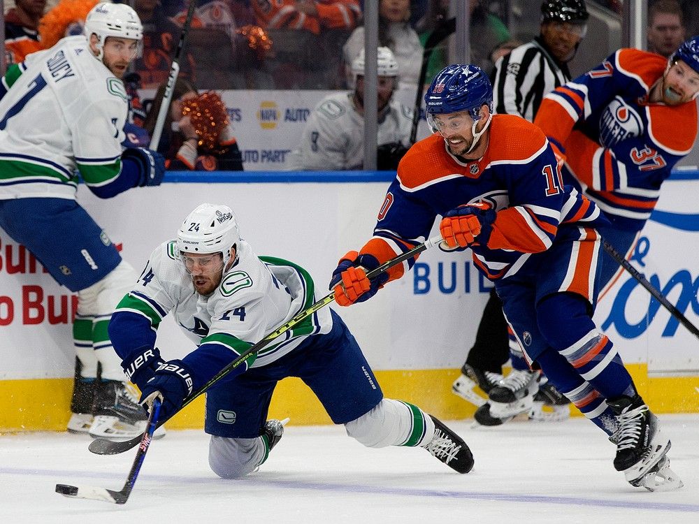 The second period turned into a black hole of offence as the Canucks struggled to get inside