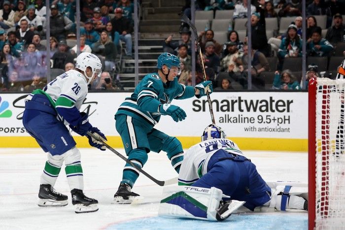 canucks news Kevin Lankinen