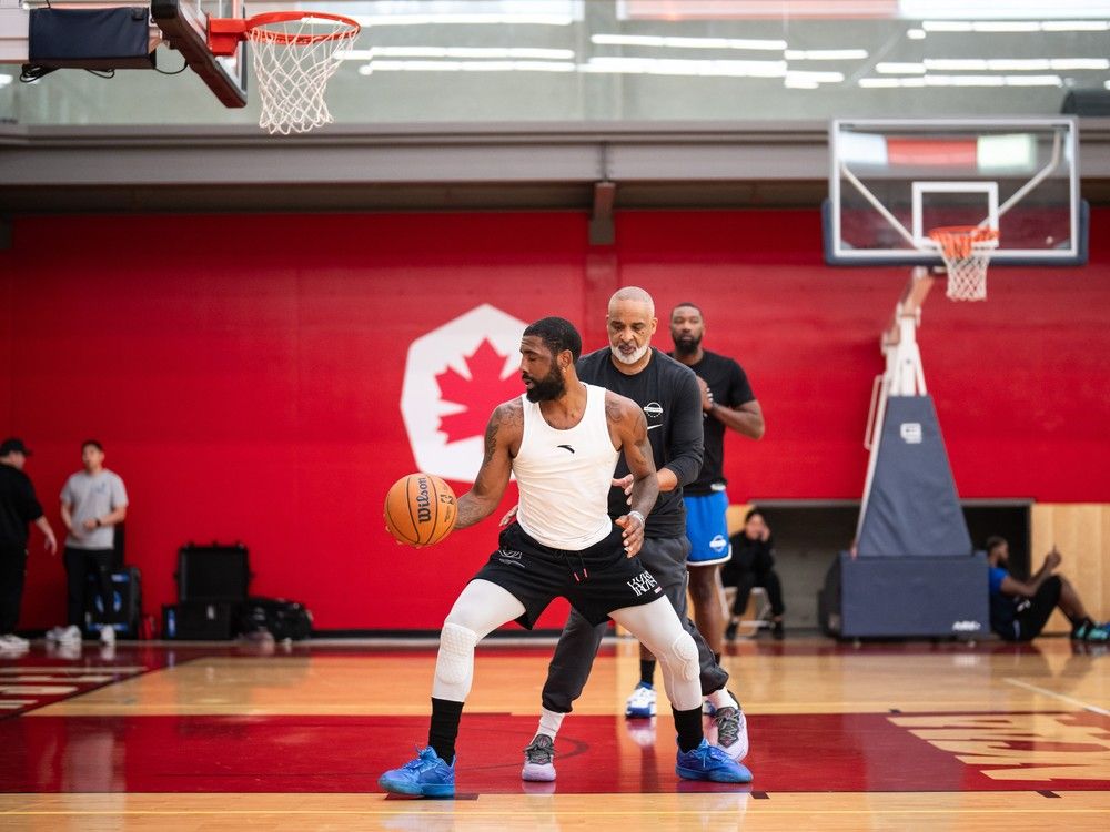 Top NBA draft pick Cooper Flagg flying at Dallas Mavericks training camp at SFU