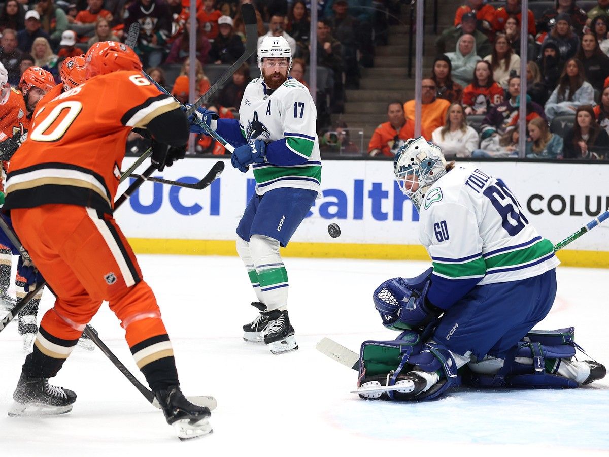 Canucks place Nikita Tolopilo on waivers with intent of sending him to AHL
