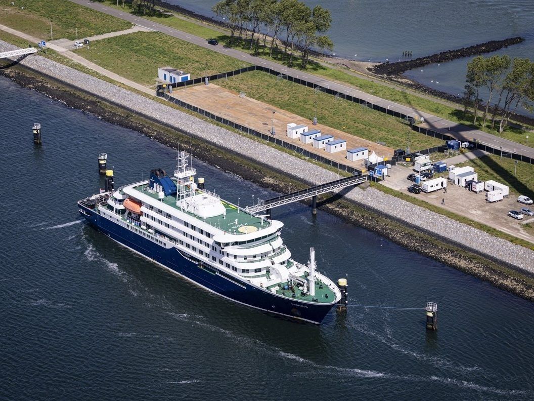 Hantavirus-hit MV Hondius ship docks in Netherlands, to be disinfected