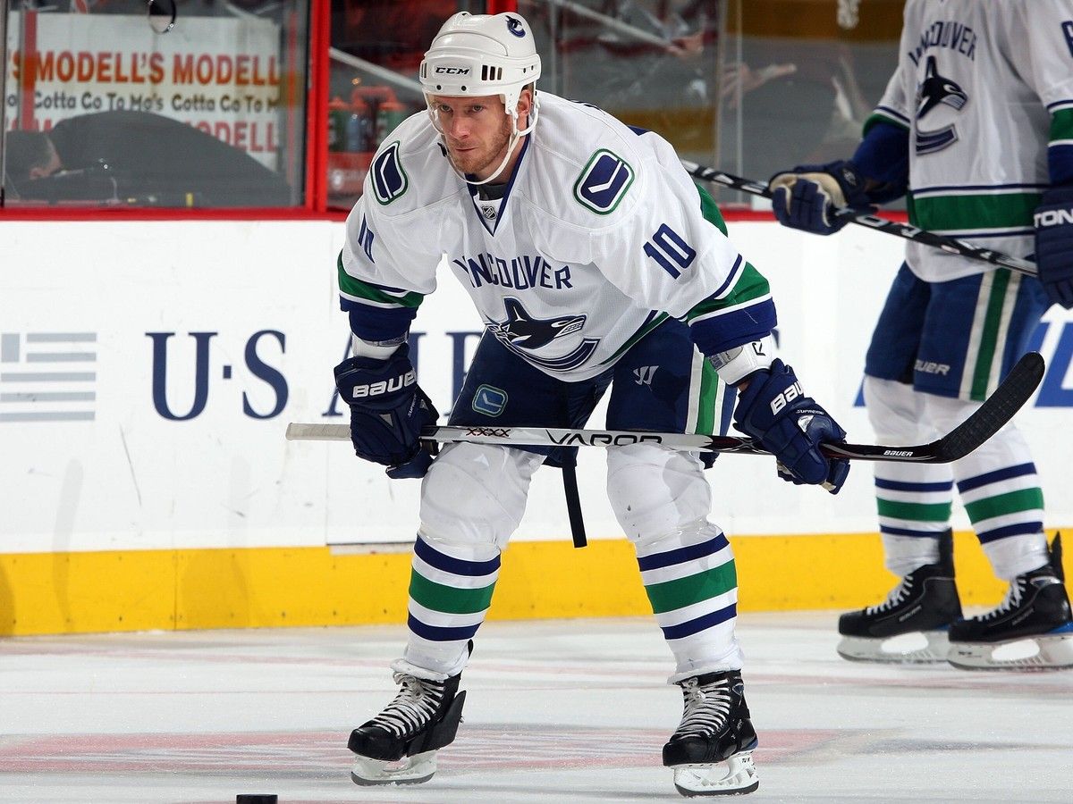 Vancouver Canucks centre Ryan Johnson prepares to face the  Flyers on Dec 3, 2009 in Philadelphia. He's excepted to be named Canucks general manager in remake of the hockey operations department.