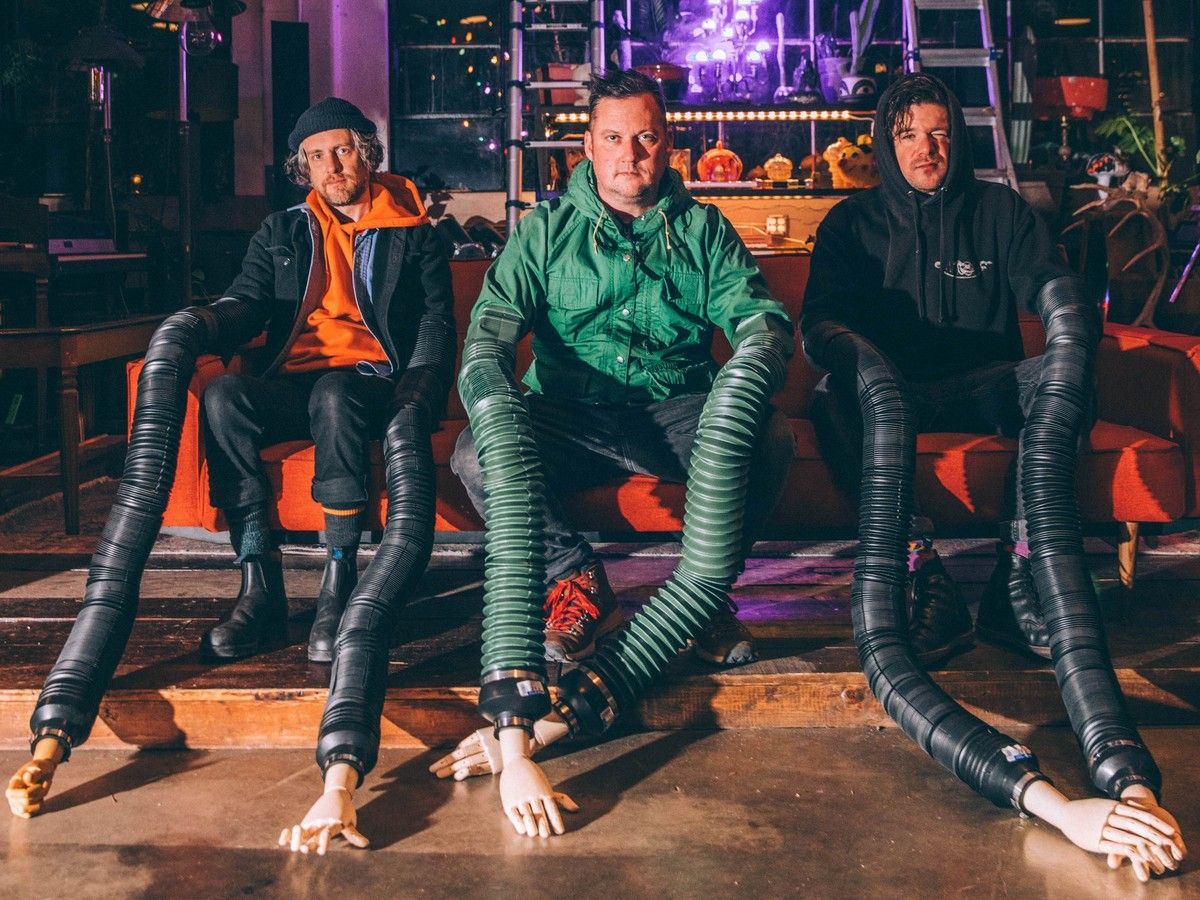 U.S. alternative rock band Modest Mouse.