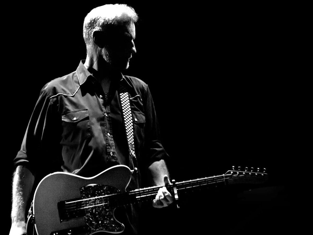 Billy Bragg.