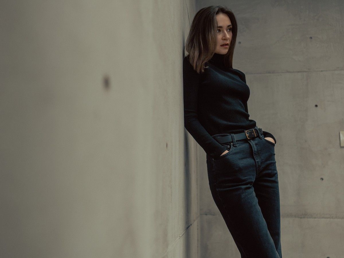 Elizaveta Neretin who called Vancouver home from 2015 to 2021 plays a mysterious international operative in season 3 of Taylor Sheridan's&nbsp; Lioness. The series is currently streaming on Paramount+.
