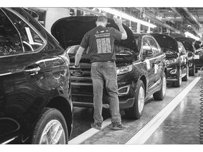 Despite a slow start to the year as Ford's plant in Oakville, Ont., Canadian automakers are expected to reap their highest profits in more than a decade according to a new report.