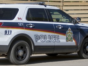 Cocaine, crack and more than $30,000 in cash were seized, and Saskatoon police arrested three men, after a drug trafficking investigation.