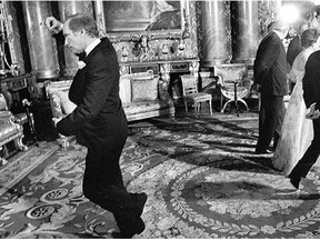 Pierre Trudeau performs his famous pirouette at Buckingham Palace in May 1977.