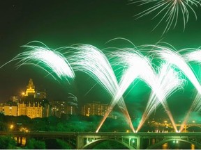 PotashCorp Fireworks Festival off  the Broadway Bridge Friday, August 29, 2014.