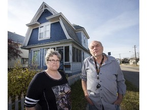 When Marilyn and Les Erman decided they would buy the corner house surrounded by waist-high wrought iron fencing on Avenue H, their friends tried to discourage it.