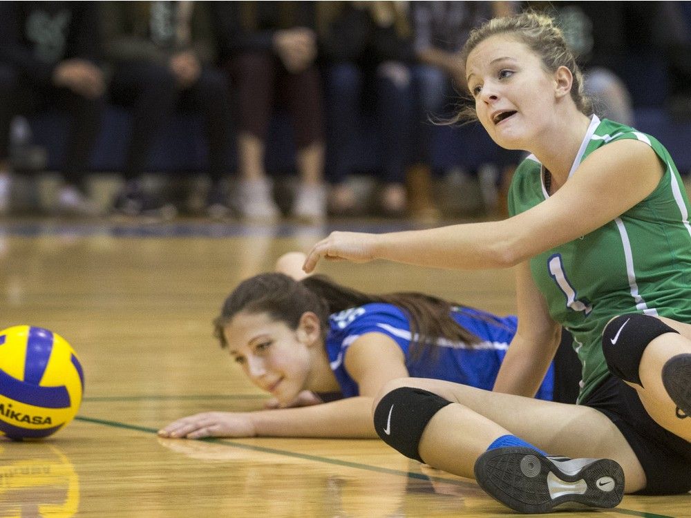 Holy Cross Crusaders wrap volleyball city championship in Saskatoon