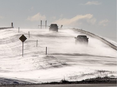 SASKATOON,SK--JANUARY 08/2015-- news greg year in review31- Wind blown snow covers an overpass on highway 11 to Regina, Thursday, January 08, 2015. (GREG PENDER/STAR PHOENIX)