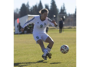 University of Saskatchewan Huskies' Julianne Labach passes the ball against the University of Lethbridge Pronghorns in CIS Women's Soccer playoff action, October 31, 2015.