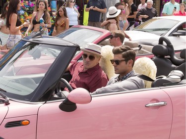 Robert De Niro as Dick Kelly (L) and Zac Efron as Jason Kelly in a"Dirty Grandpa."