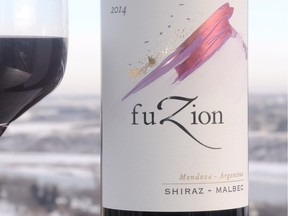 Fuzion Shiraz/Malbec 2014.