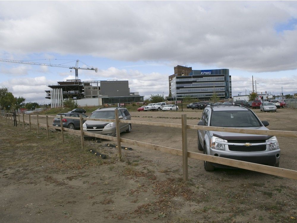 Saskatoon continues seeking ways to get rid of empty downtown lots