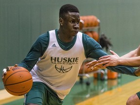 U of S Huskies point guard Chan De Ciman is one of the top rookies in the Canada West this season. (GORD WALDNER/Saskatoon StarPhoenix)