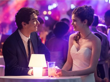 Alex Wolff as Bennett and Elena Kampouris as  Paris in "My Big Fat Greek Wedding 2."