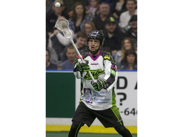 Saskatchewan Rush transition Jeremy Thompson passes the ball against the Toronto Rock in NLL action, March 26, 2016.