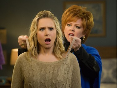 Kristen Bell as Claire and Melissa McCarthy as Michelle Darnell in "The Boss."