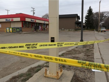 Detectives from the Saskatoon police major crimes and forensic identification units investigate after a man died in the Sutherland area on April 24 in Saskatoon.