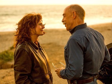 Susan Sarandon as Marnie Minervini and J.K. Simmons as Zipper in "The Meddler."