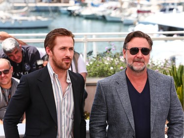 Ryan Gosling (L) and Russell Crowe attend "The Nice Guys" photo call at the 69th Cannes Film Festival, May 15, 2016.