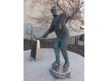 A statue of Gordie Howe is shown in Saskatoon on April 4, 2016.
