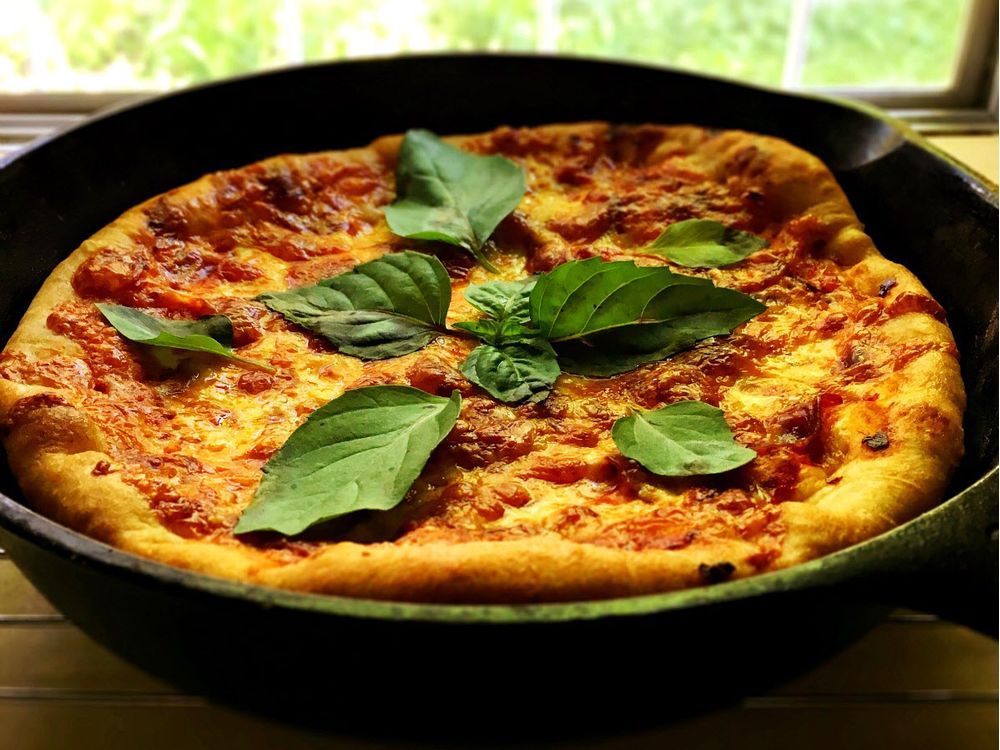 Crispy and Chewy: Try this Cast Iron Skillet Pepperoni Pizza Recipe