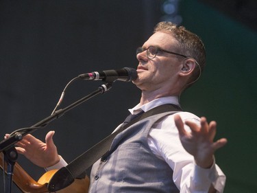 Jesse Cook and his band play at the 30th annual SaskTel Saskatchewan Jazz Festival in Bessborough Gardens, June 27, 2016.