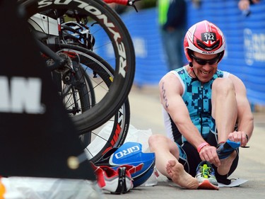 Michael Higgs competes in the Subaru 5i50 Saskatoon Triathlon on June 26, 2016.