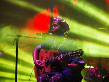 Ms. Lauryn Hill plays at the Bessborough Gardens main stage in the SaskTel Saskatchewan Jazz Festival, June 24, 2016.