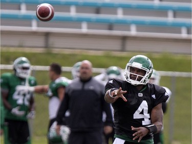 Quarterback Darian Durant in action during Roughrider camp at Griffiths Stadium, May 31, 2016.