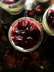 070416-Cherry_cheesecake_in_jars.jpg-0708_bqc_food2-S.jpg