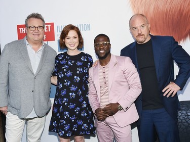 L-R: Actors/comedians Eric Stonestreet, Ellie Kemper, Kevin Hart and Louis C.K. pose for a picture at "The Secret Life of Pets" New York premiere at David H. Koch Theatre at Lincoln Centre on June 25, 2016 in New York City.