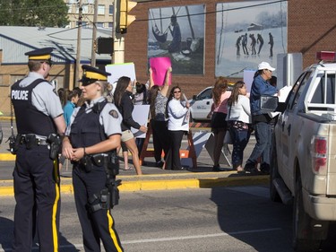 With the murder of Colten Boushie, the court appearance of alleged shooter Gerald Stanley and a large protest outside of North Battleford Provincial Court House, 100th Street in front of the court house was blocked off by RCMP as protesters look for support, August 18, 2016.