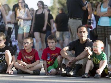 The sights and sounds of the Saskatoon Fringe Festival included entertainment by street performers for all ages, August 2, 2016.