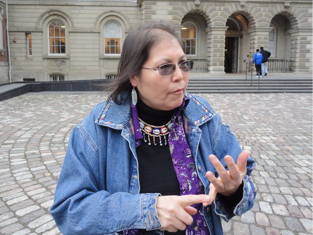 What was the '60s Scoop'? Aboriginal children taken from homes a dark  chapter in Canada's history