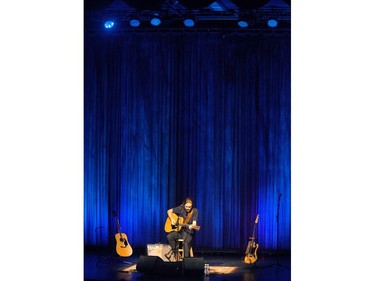 Kyle Riabko played to a full house at the Broadway Theatre, September 22, 2016.