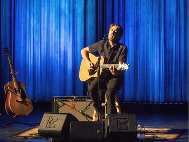 Kyle Riabko played to a full house at the Broadway Theatre, September 22, 2016.