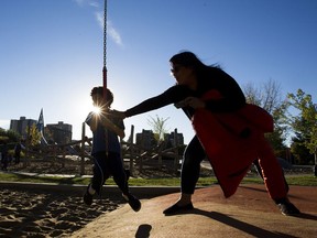 The Weather Network has released its fall forecast and meteorologist Erin Wenckstern says Saskatchewan will see a mix of warm and cool temperatures. (Gord Waldner/Saskatoon StarPhoenix)