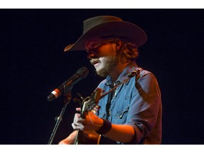 Colter Wall at TCU Place