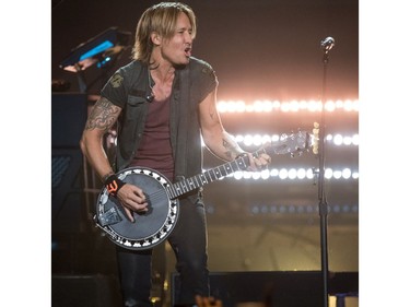 Keith Urban performs at Sasktel Centre in Saskatoon, September 17, 2016.