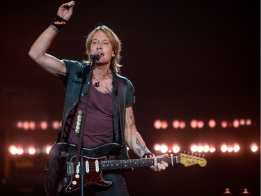 Keith Urban performs at Sasktel Centre in Saskatoon, September 17, 2016.